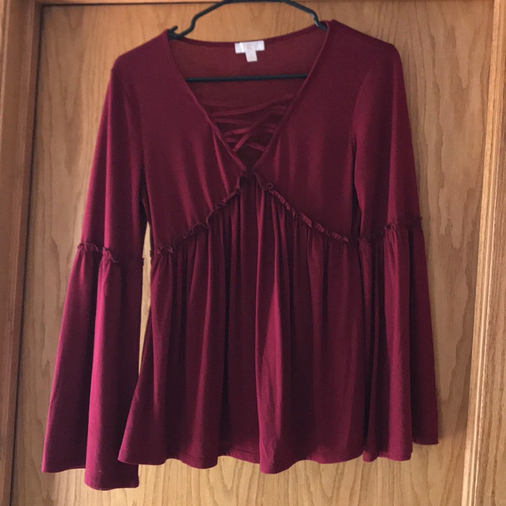 *3/$20* Maroon Bell Sleeve Top Size Small